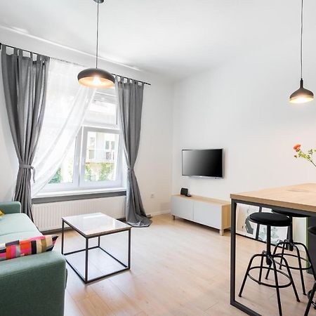 Go2Zagreb Chick Apartment Private Parking Available Eksteriør bilde