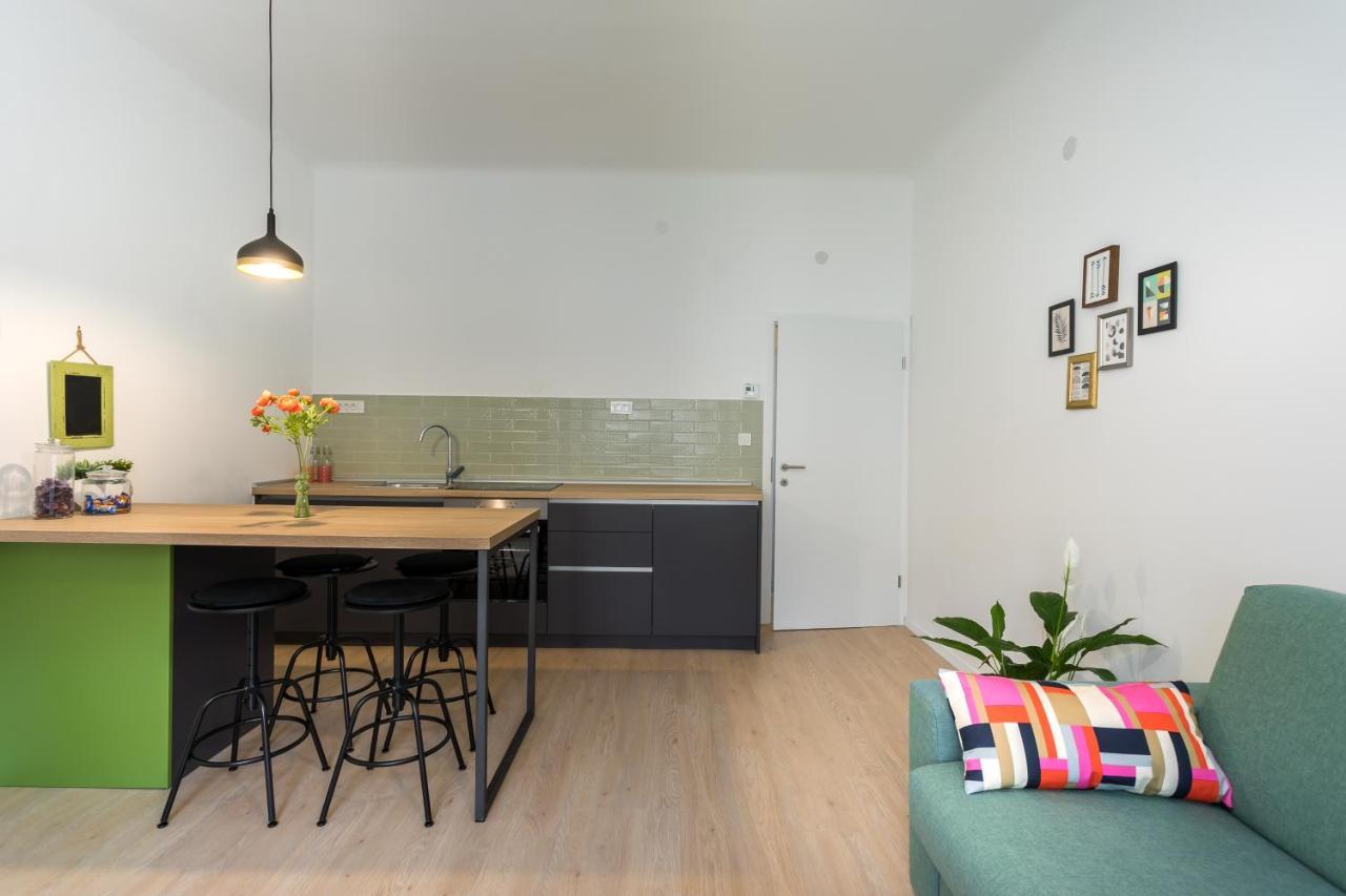Go2Zagreb Chick Apartment Private Parking Available Eksteriør bilde