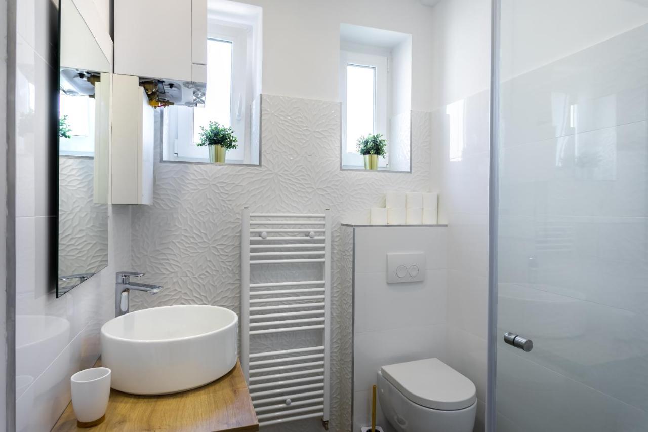 Go2Zagreb Chick Apartment Private Parking Available Eksteriør bilde