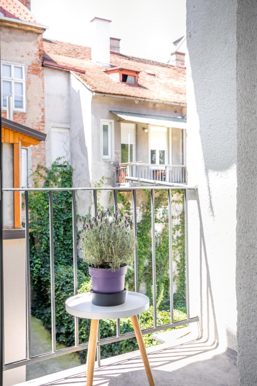 Go2Zagreb Chick Apartment Private Parking Available Eksteriør bilde